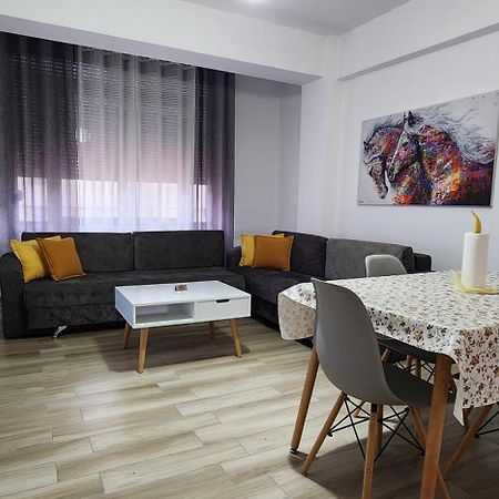 Old Town Boulevard Apartment In City Center Дуррес Экстерьер фото